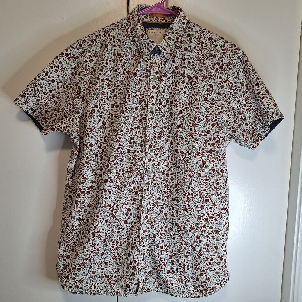 Denim & Flower by Ricki Singh Floral Short Sleeve Button Down Size Medium